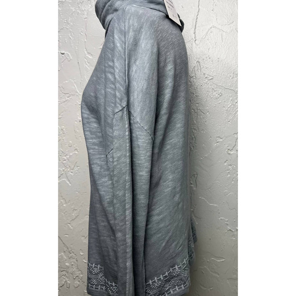 NWT Caite Embroidered Love Top Turtle Neck Sweater Size S Athleta - Picture 3 of 10